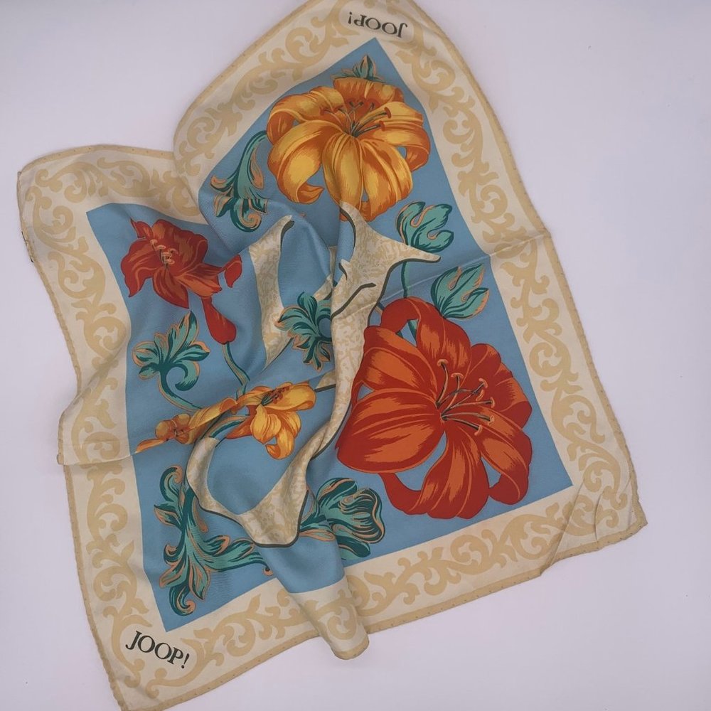 Silk Pouchette